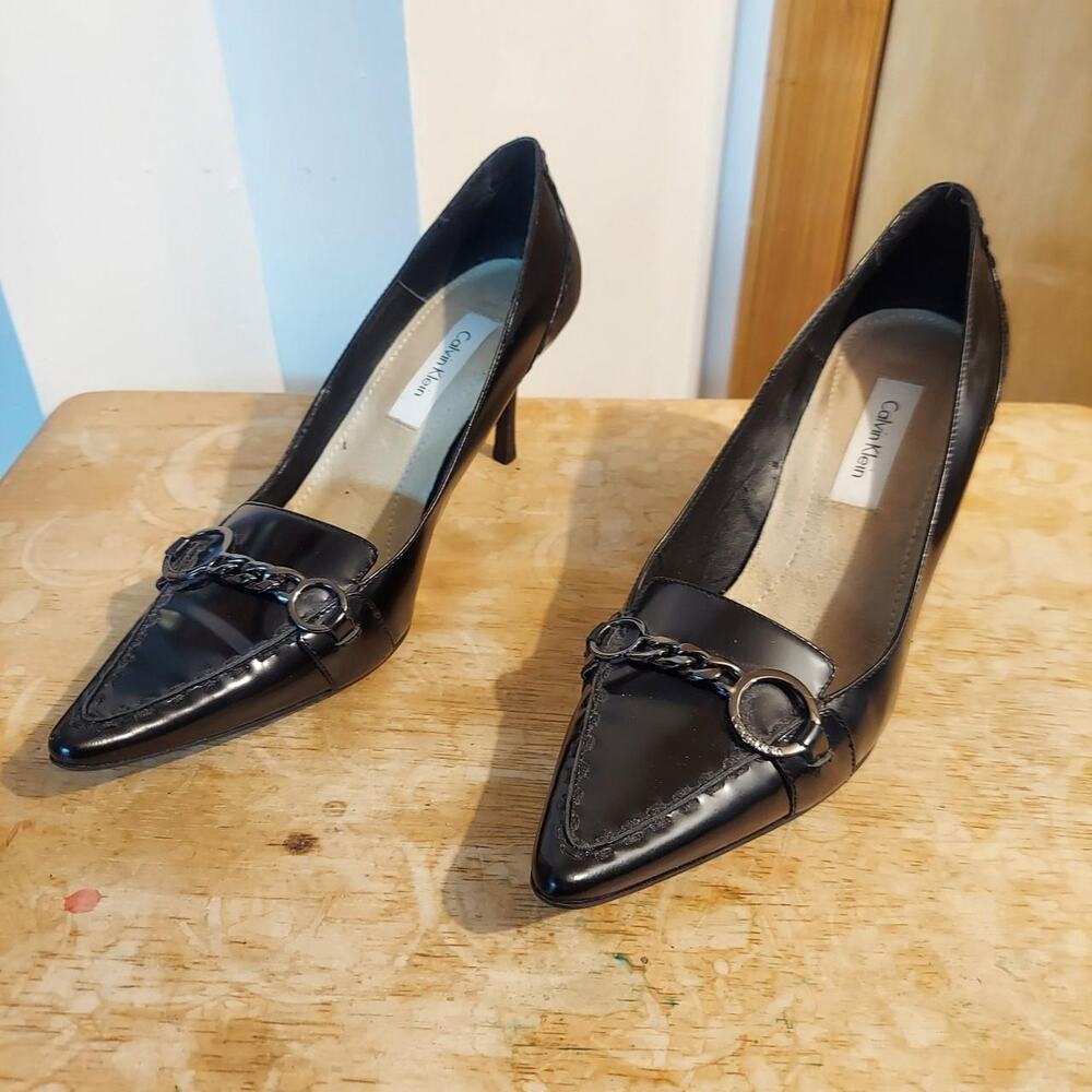 Calvin Klein Women's US 7.5 M Black Leather High Heel Pumps
